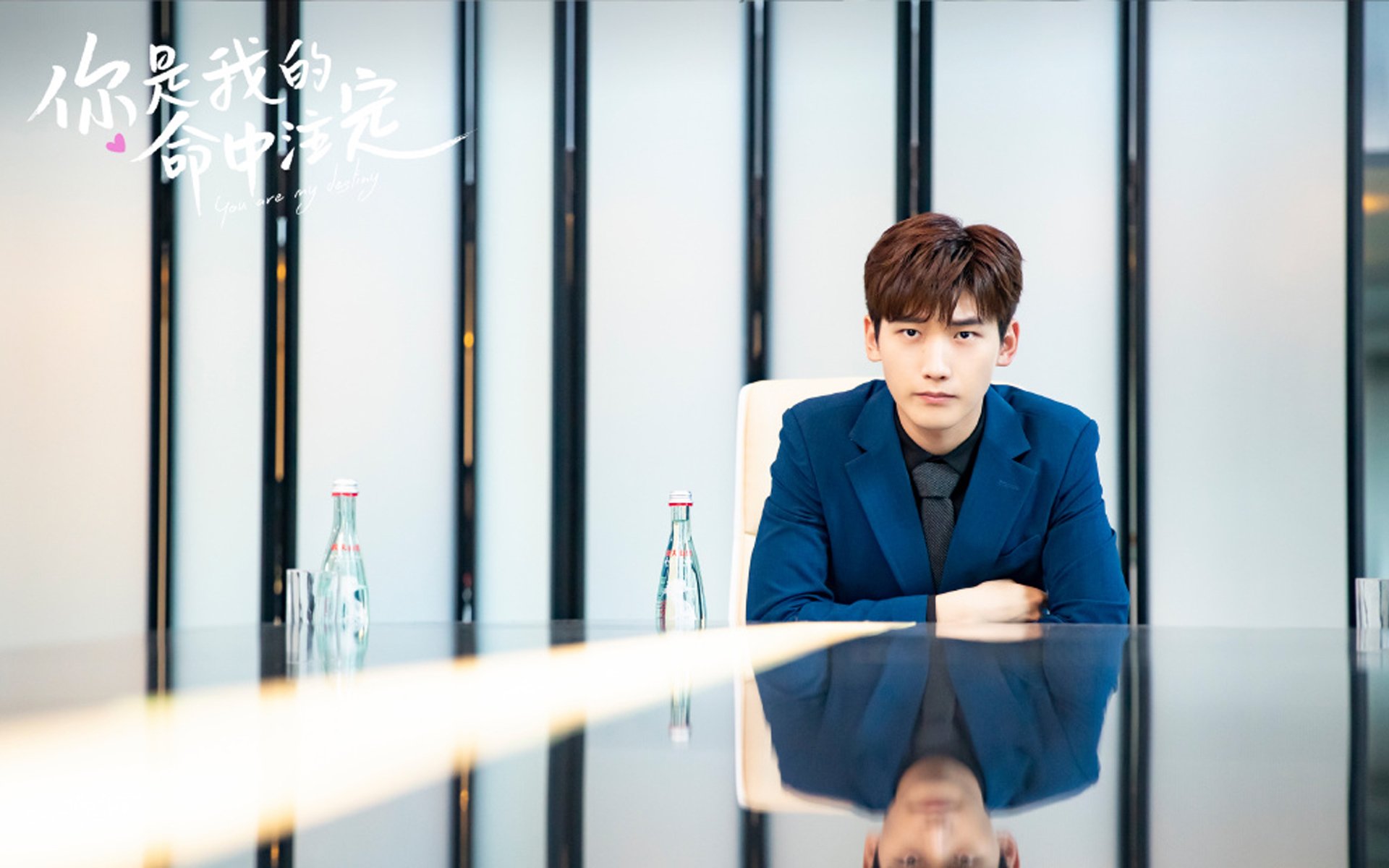 传统射箭技艺比赛，古老技艺的现代呈现，射箭技艺高超